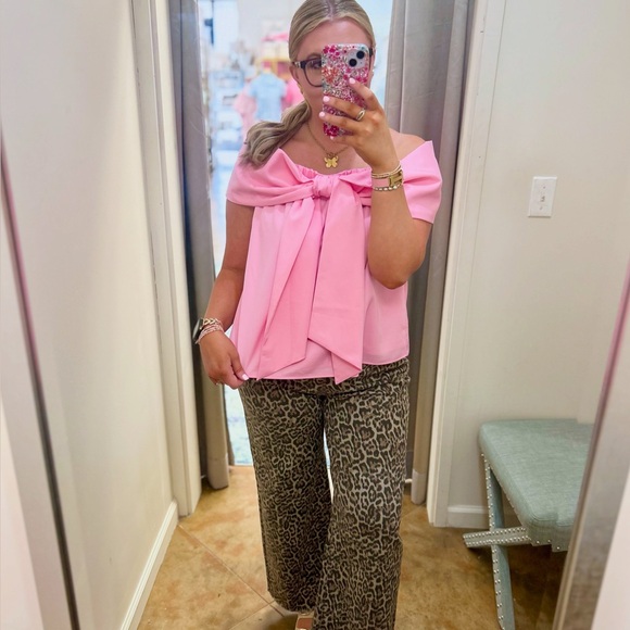 Meet your Posher, Lillian - Picture 2 of 4